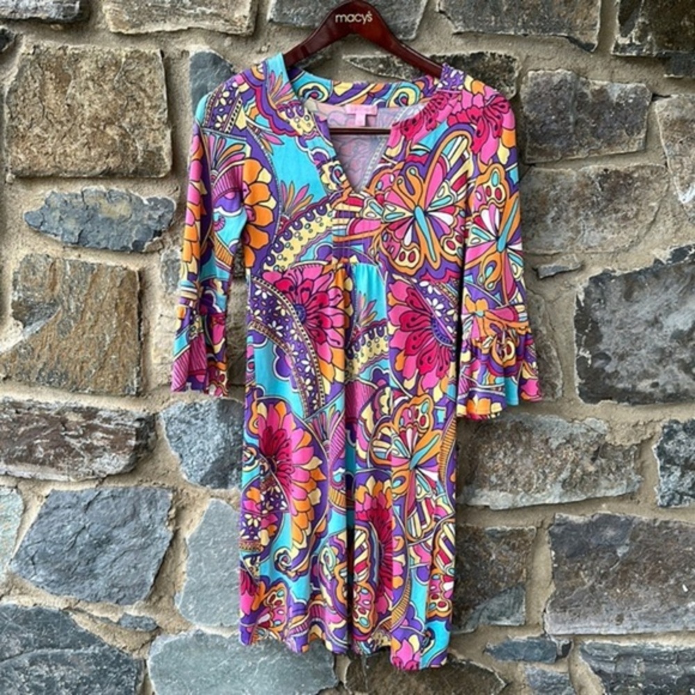 Lilly pulitzer Twyla silk bell sleeve dress optical confusion.